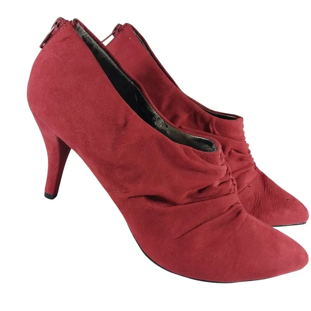 WORTHINGTON! ROUGE RED VEGAN SUEDE SCRUNCHY BACK HEEL ZIPPER BOOTIES! SZ 8.5M
